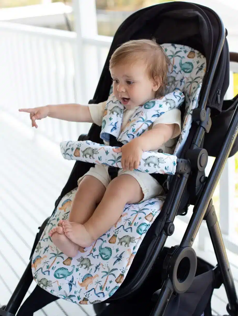 Universal Pram Liner - Wild Dinosaurs - Image 3