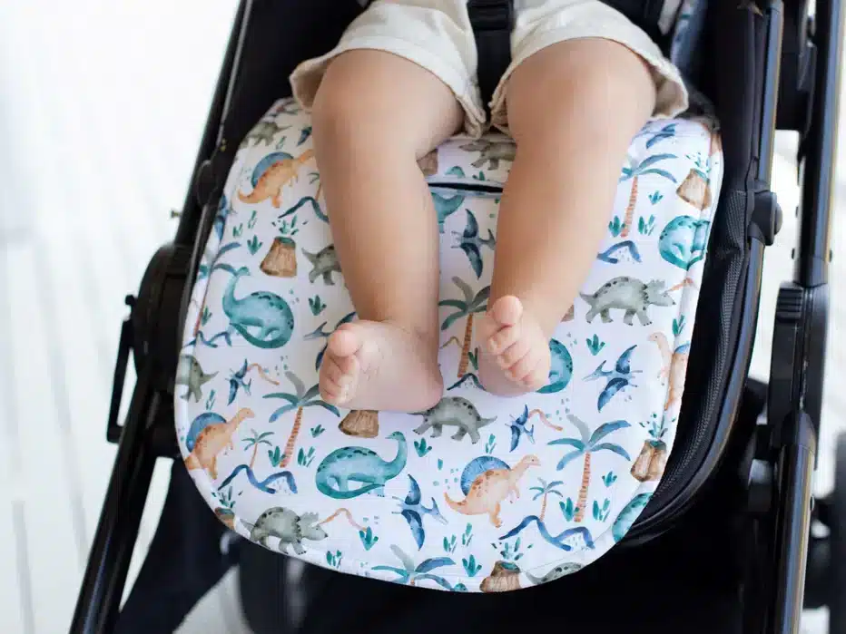 Universal Pram Liner - Wild Dinosaurs - Image 2